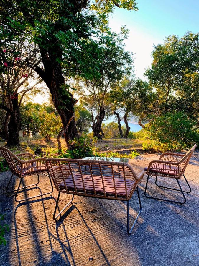 Nisaki Mathraki B&B 外观 照片