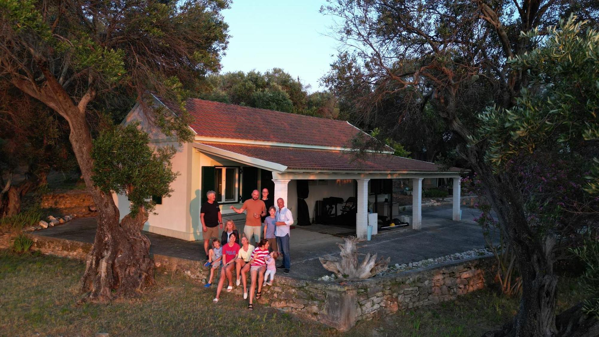 Nisaki Mathraki B&B 外观 照片